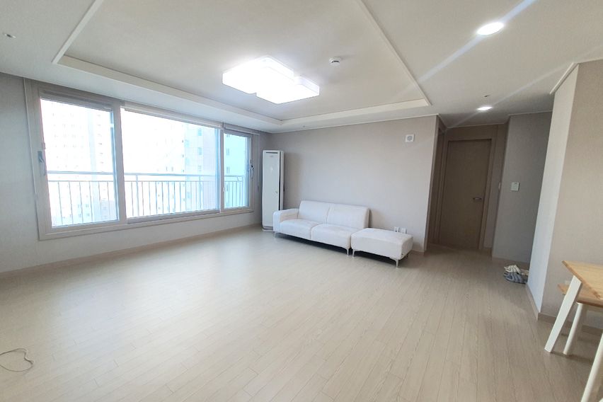 3룸의 넓은 신축아파트 1번째 이미지