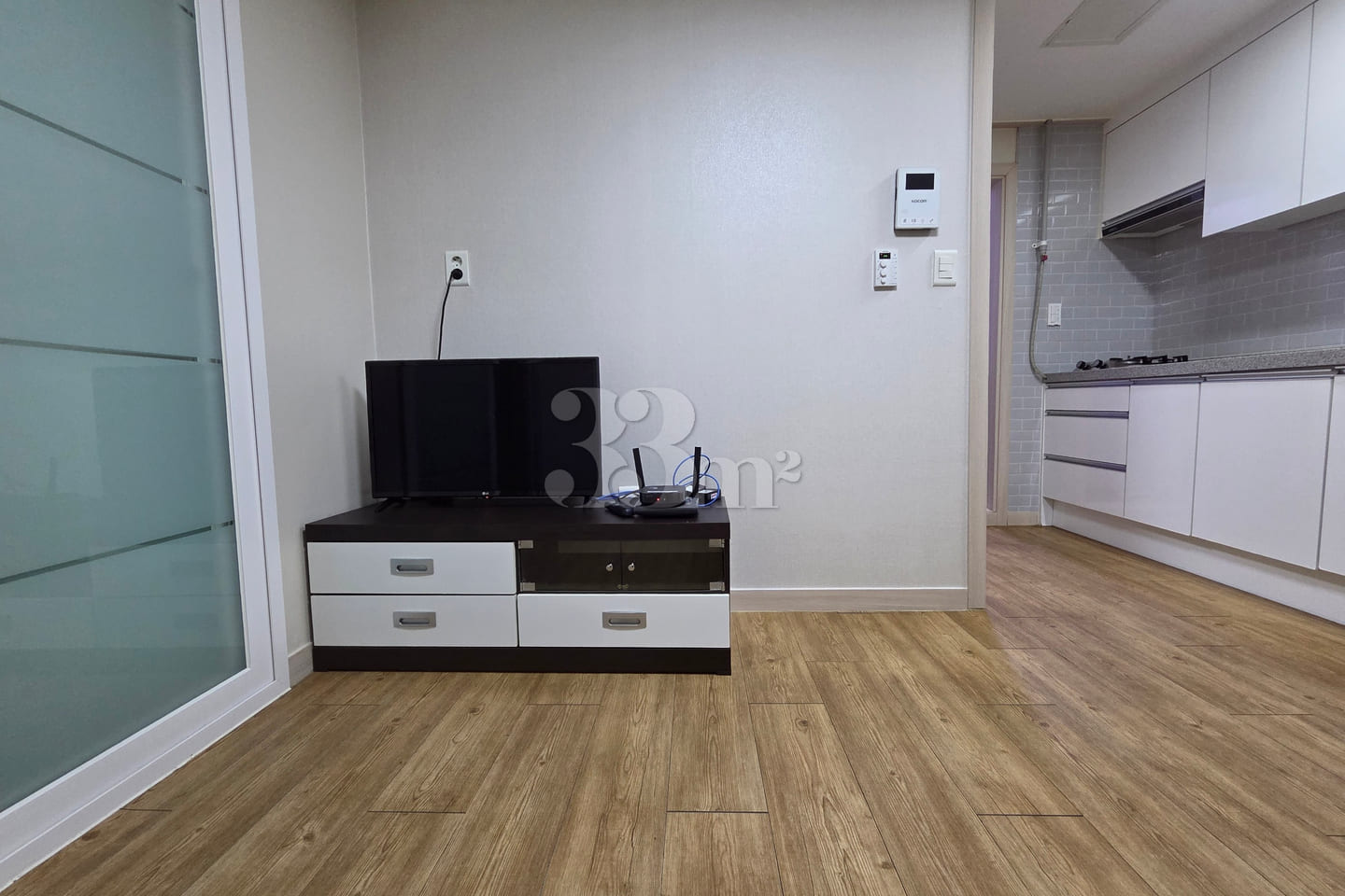 Two-bedroom apartment in the center of Hosu P 4th image