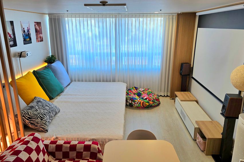 홍대역연결★호텔+멀티룸