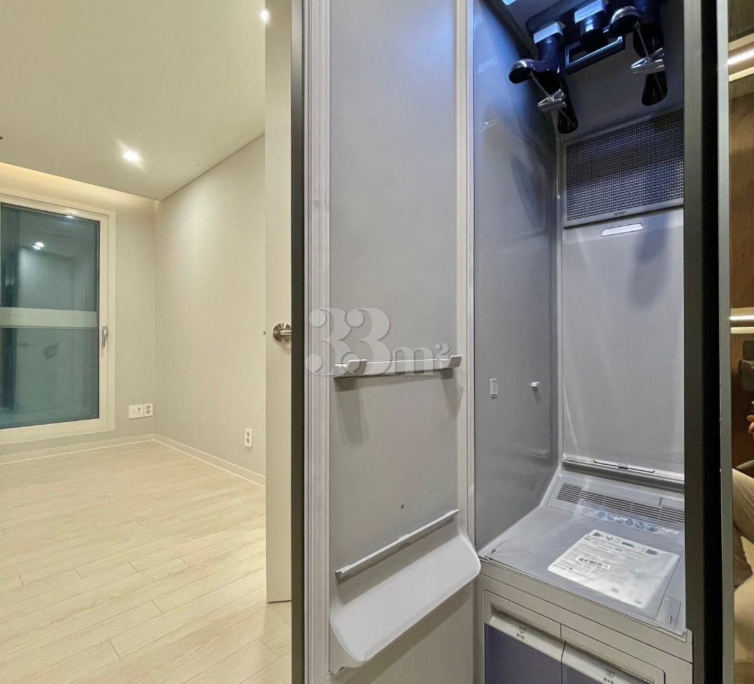 2-room unit near Centerfield Intersection 15th image
