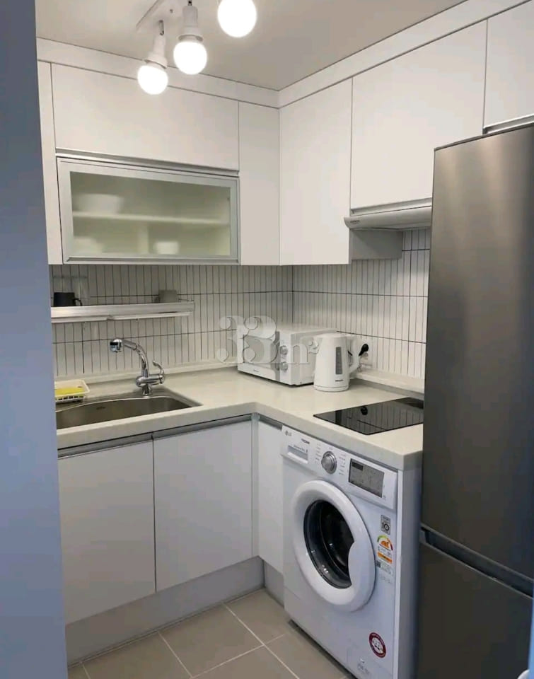 Luxury Two-Bedroom Apartment, 3 Minutes from  5th image