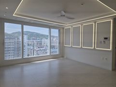 Newly built apartment within walking distance 2th image
