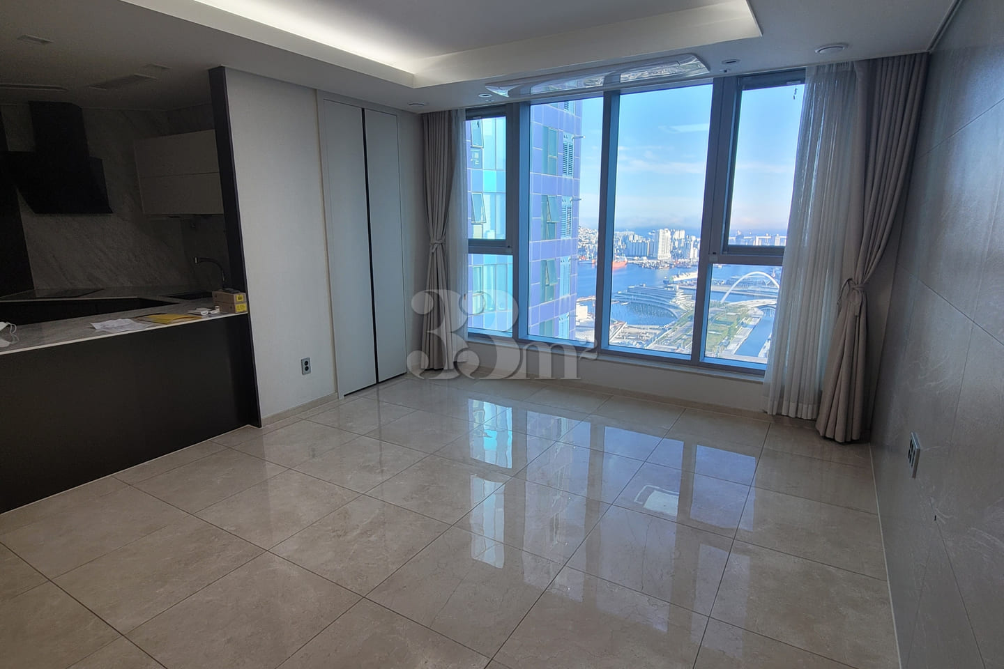 1-minute walk from Busan Station, ocean view 5th image