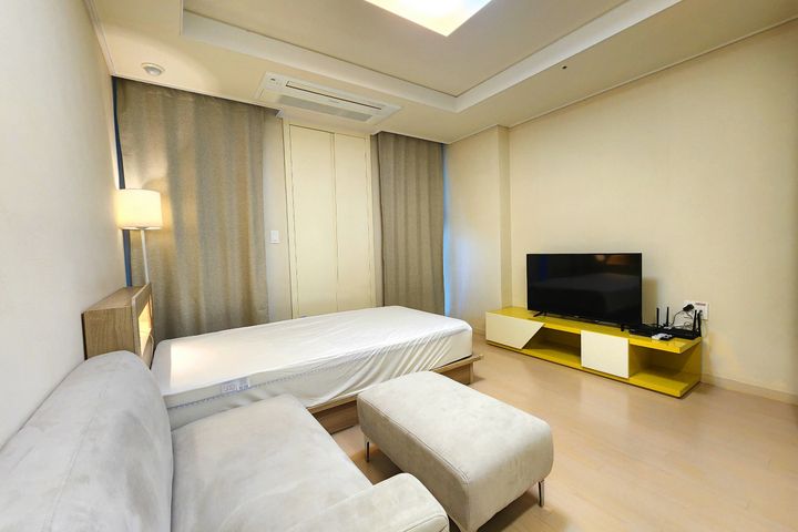 Munjeong Luxury Community Officetel 1th image