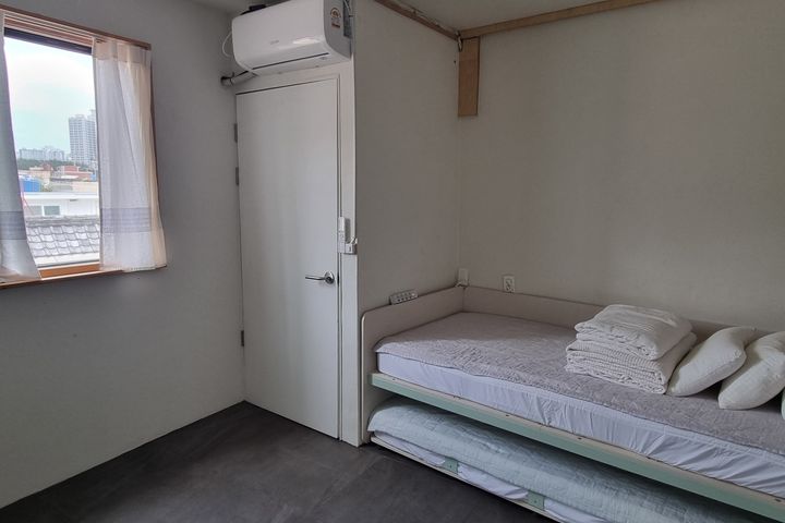 Studio apartment in Haeridan-gil, Haeundae-gu 7th image