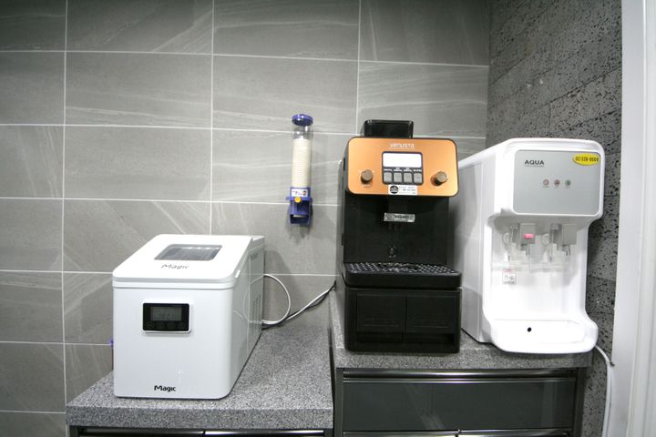 Hyehwa Studio Apartment with Individual Air C 14th image