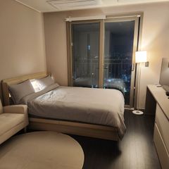 B Cozy Home near Seojeong-ri Station Unit Image