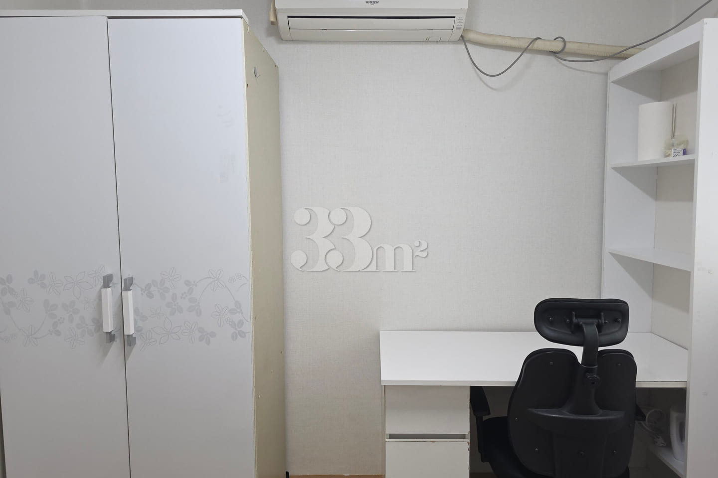 Room 301 10th image