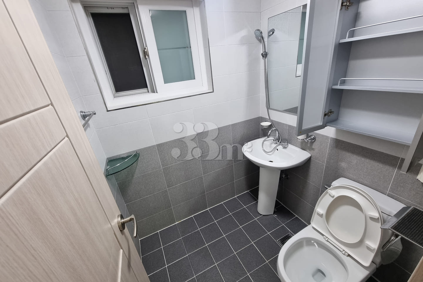 Two-bedroom apartment in the center of Hosu P 7th image