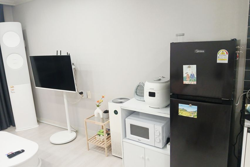 A cozy home. 9th image