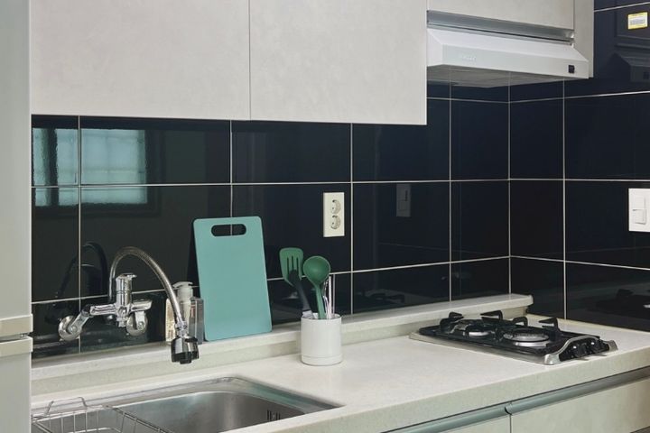 Fully furnished two-room unit near Gijang Mar 7th image