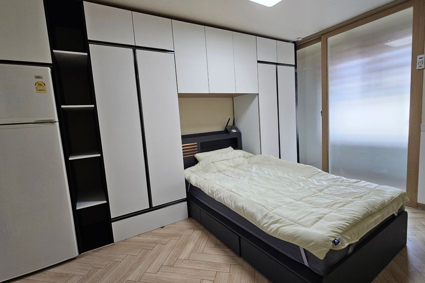 스타벅스2분 깔끔한숙소