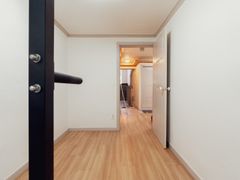 Sari Station Two-Bedroom Apartment with Full  5th image