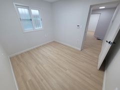Remodeled two-room apartment, 7-minute walk t 2th image