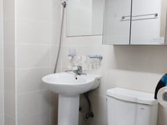 Quiet studio apartment 10th image