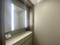 Stylish 4-bedroom apartment in Seocho 10th image