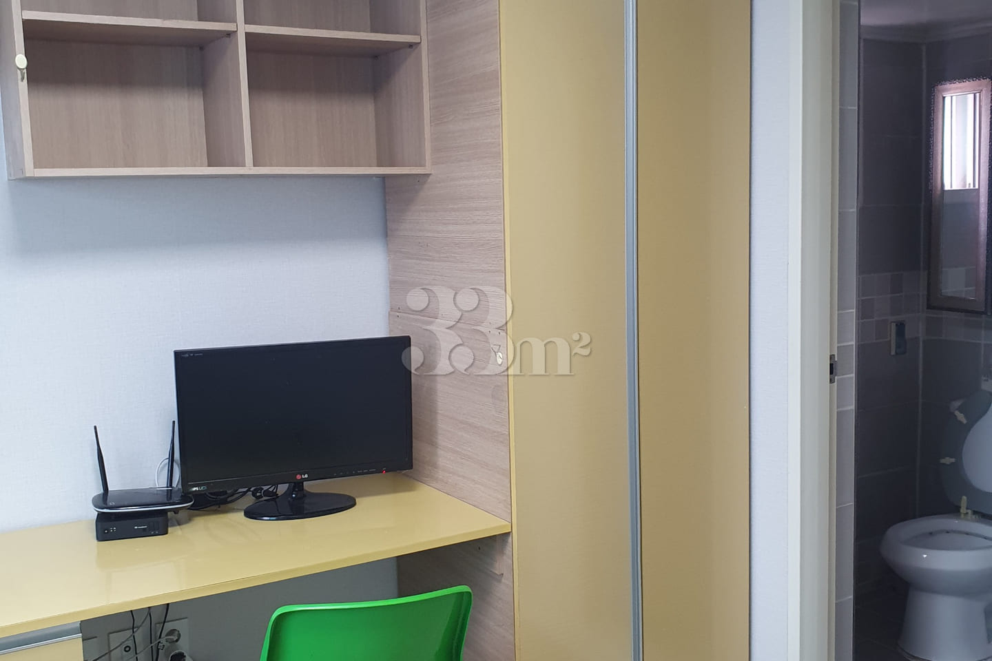 Room 204 5th image
