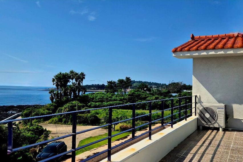 공천포 바닷가 3층독채