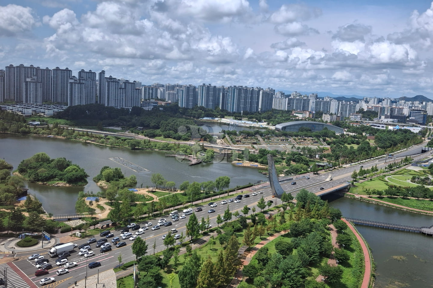The best lake view at Yadang Station 10th image