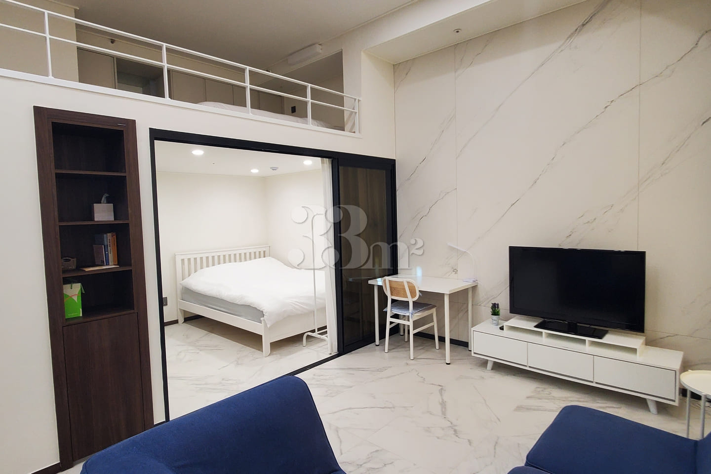Spacious, luxurious, duplex, fully-furnished  6th image