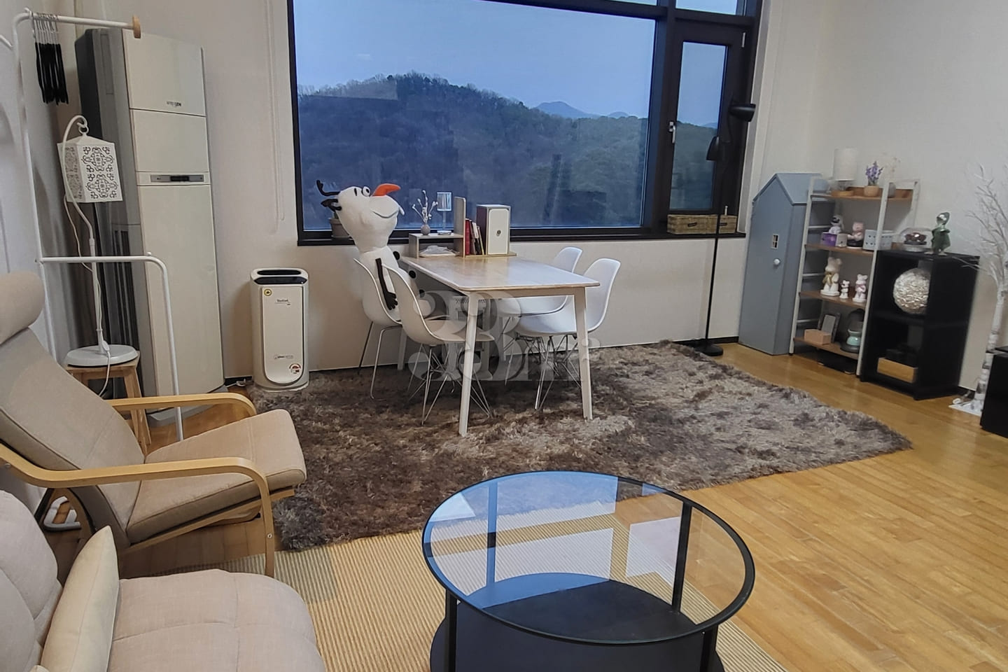 Stylish Loft-Style Home near Seohyeon Station 12th image