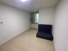 A cozy and quiet room 6th image