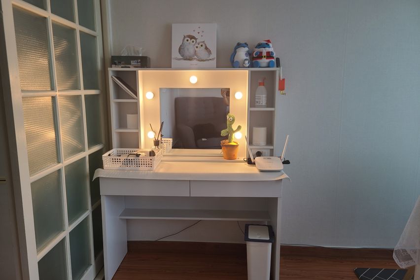 Happy Hour 9th image