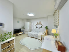 Cozy Healing Room in Dujeong π 4th image