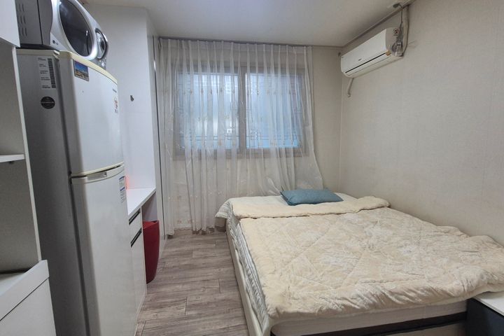 Room with pet and parking access 6th image