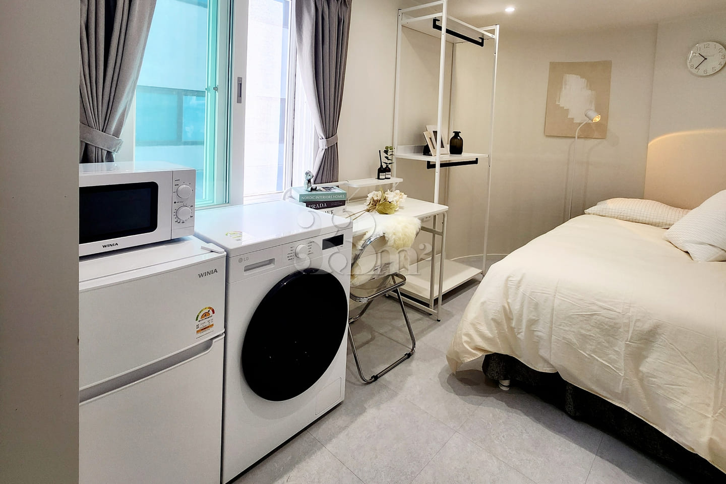 Monostay Premium 4th image