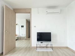Neat home with an ocean view 7th image