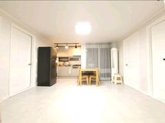 A cozy and clean three-room apartment. 0th image