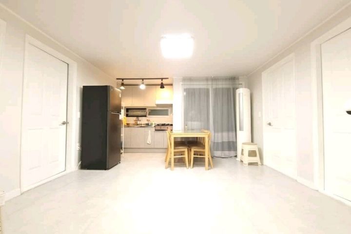 A cozy and clean three-room apartment. 0th image
