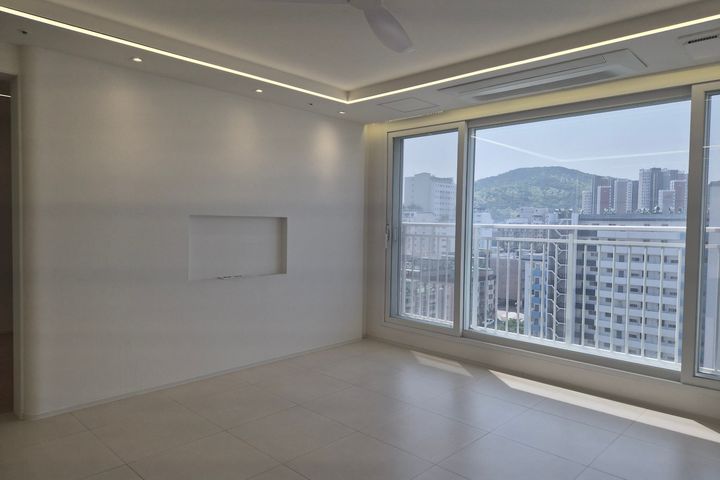 Newly built apartment within walking distance 5th image