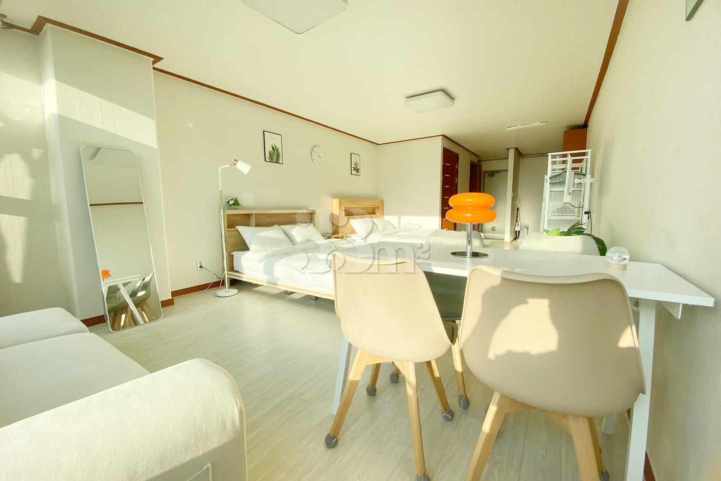 🍀 2 minutes from Beomgye Station / Queen bed 2th image