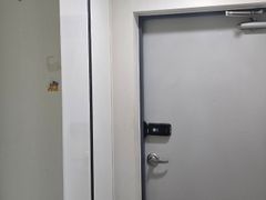 Clean worker accommodation 14th image