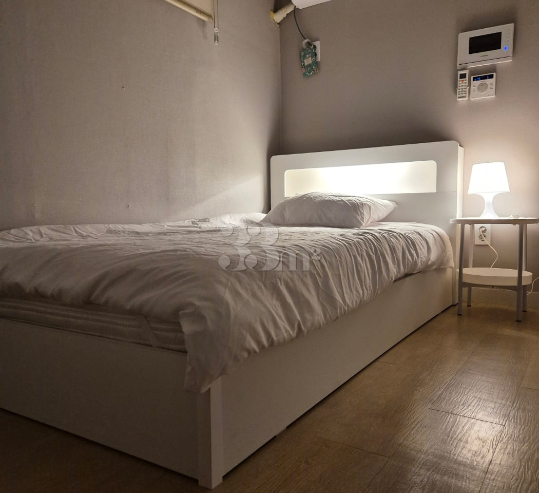 Newly built, pleasant, and in excellent condi 1th image