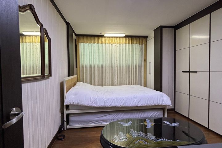 K-Vibe House 13th image