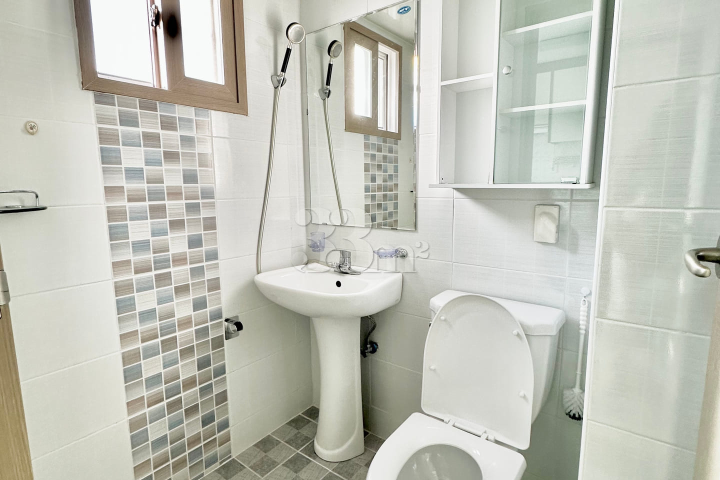 Comfortable 1.5 Room #302 9th image