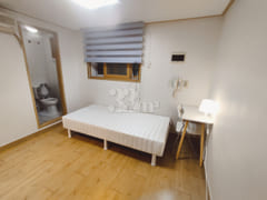 8-minute walk from Sillim Station and Danggok 2th image