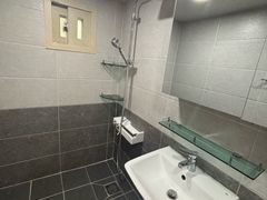 Spacious two-bedroom apartment in Sillim-dong 4th image
