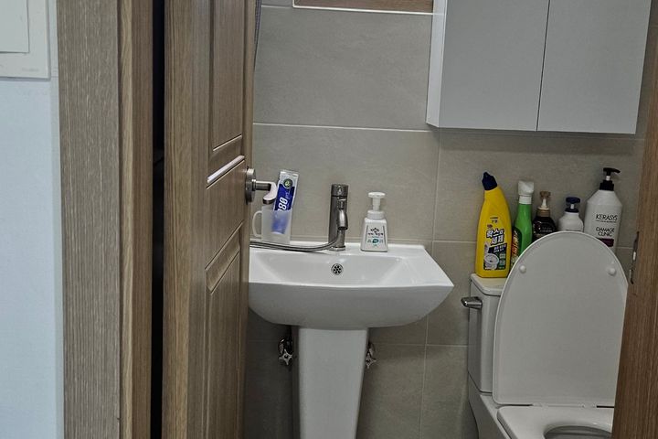 One-room apartment in a residential area, 6 m 7th image