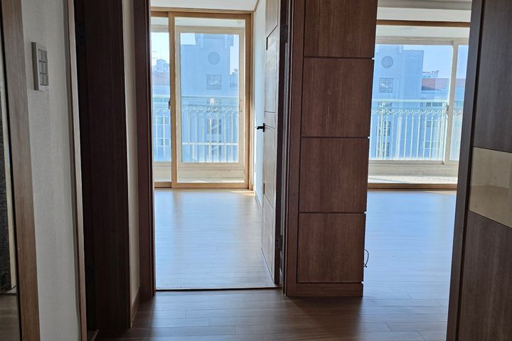 조용하고넓고 깔끔한탑층 1번째 이미지