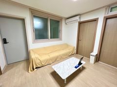 Kongkong House: A Stylish Private House 17th image