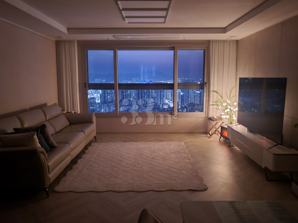 🏡 Fully Furnished) Super High-Rise Apartment 8th image