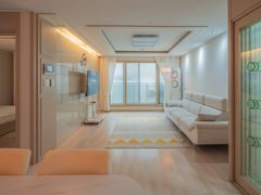3-room apartment in front of Juan Citizens' P 0th image