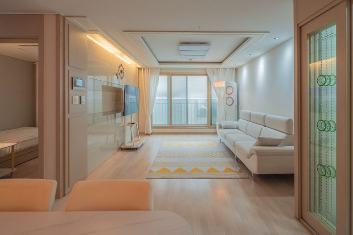 3-room apartment in front of Juan Citizens' P 0th image