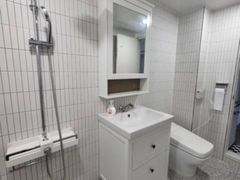 Pleasant two-room apartment in front of Beode 7th image