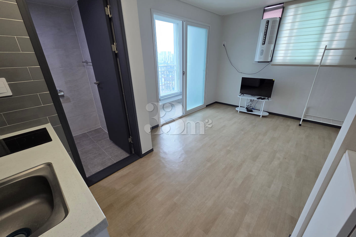 Studio apartment, 6-minute walk from Songtan 0th image
