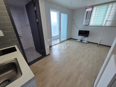 Studio apartment, 6-minute walk from Songtan 0th image
